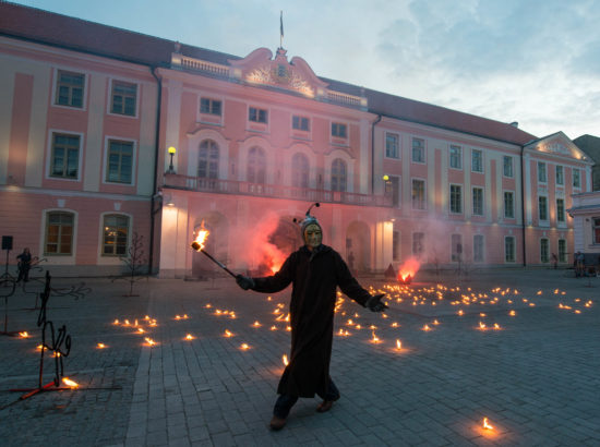 TREFFi avamine ja festivali avalavastus, kompanii Maria Baric “Ave Fenix”, 2. juuni 2016